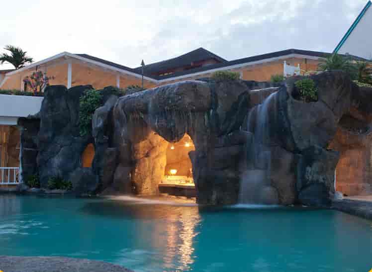 Crystal Cove by Elegant Hotels