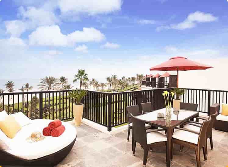 JA Palm Tree Court