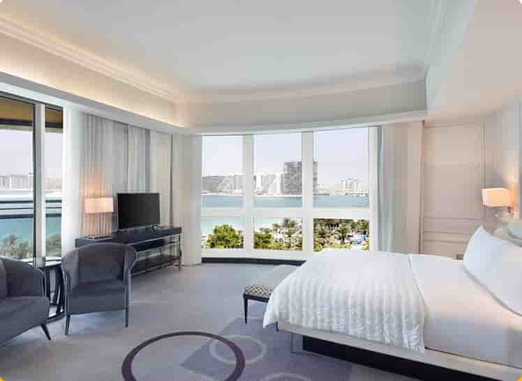 Le Meridien Mina Seyahi Beach Resort & Marina
